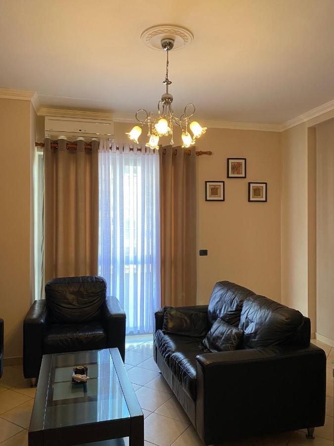 Cloud8 Apt With Castle View, 7Km From The Beach Lezhe Exterior photo